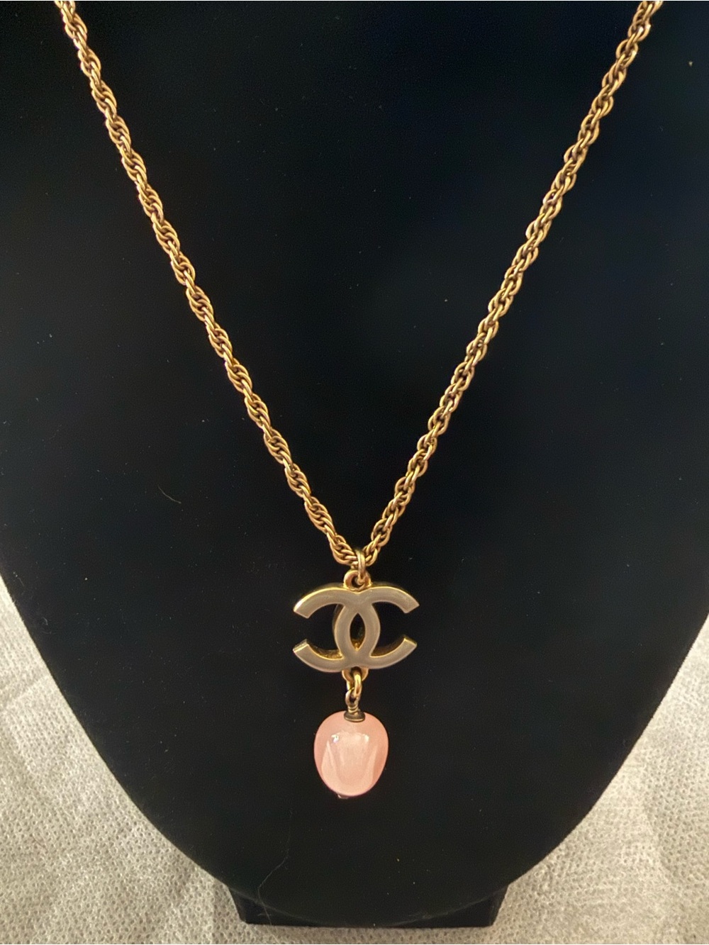 CHANEL Gold-Tone Chain Necklace (24k gold plated) with Pink Charm and CC Logo